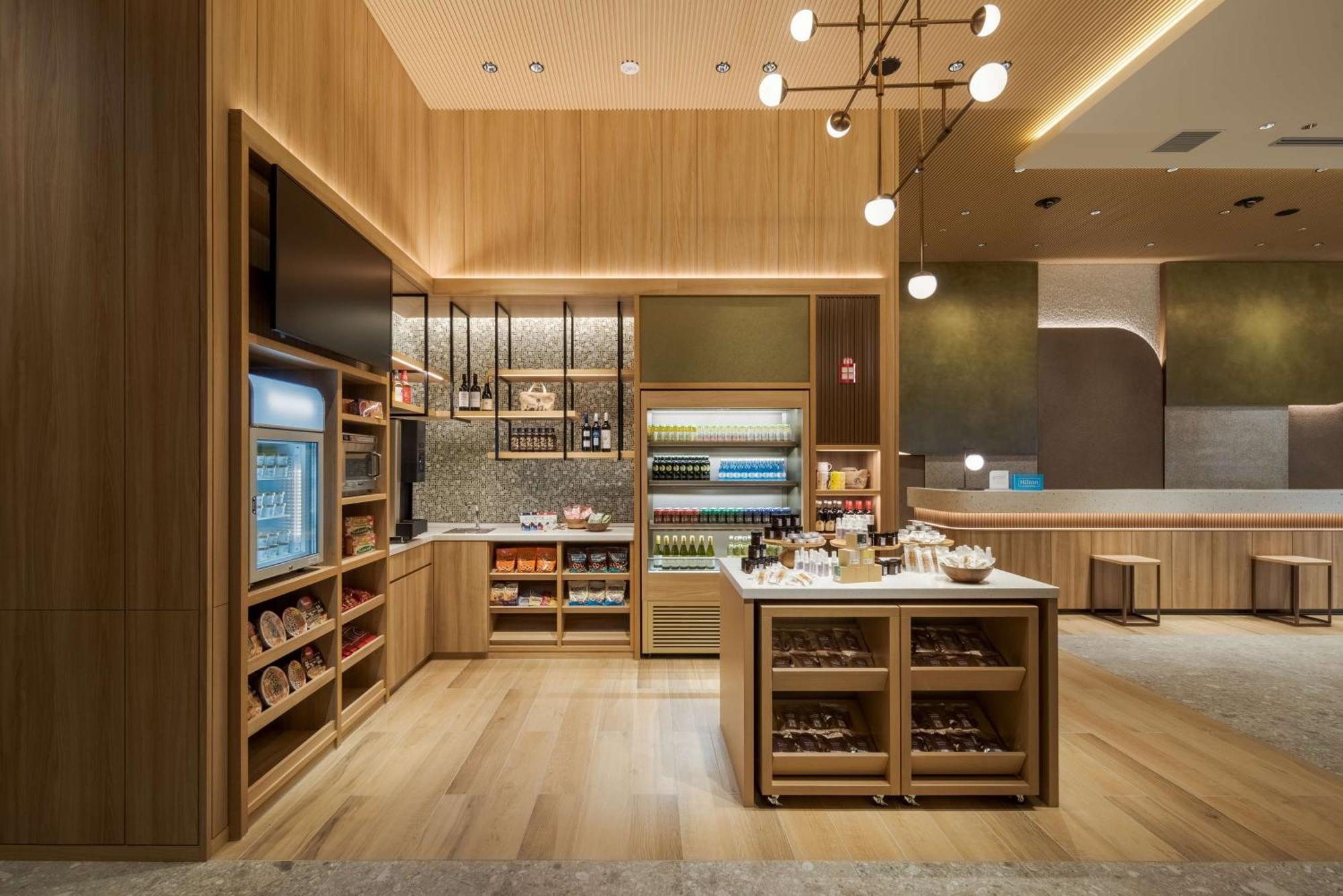 Hilton Garden Inn Kyoto Shijo Karasuma 외부 사진